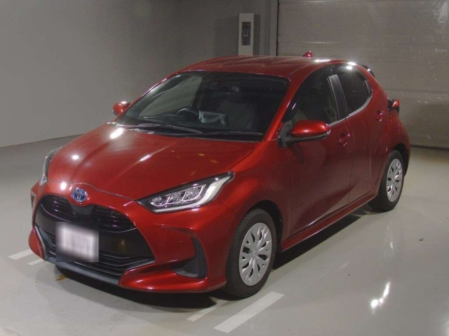 TOYOTA YARIS — фото