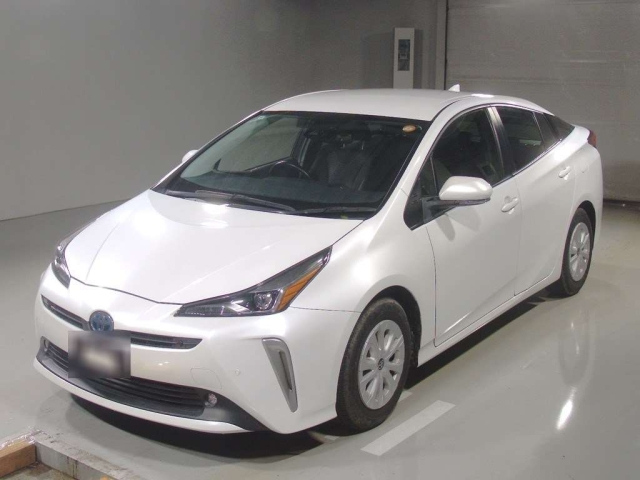 TOYOTA PRIUS — фото