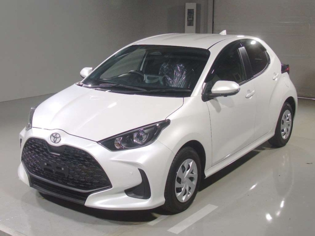TOYOTA YARIS — фото