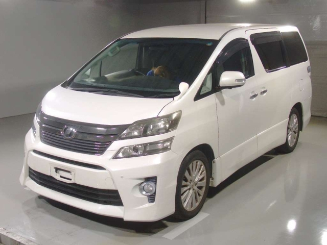TOYOTA VELLFIRE — фото