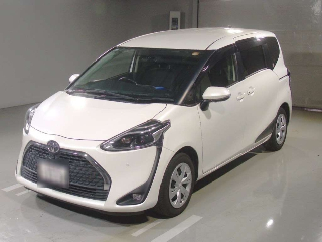 TOYOTA SIENTA — фото