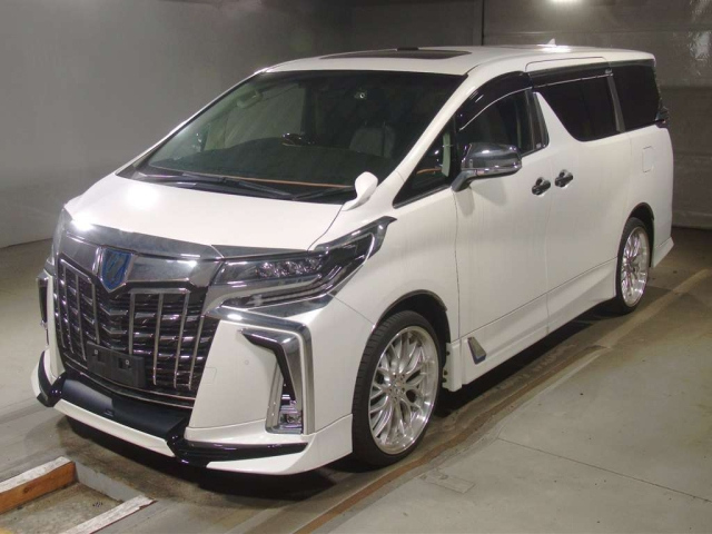 TOYOTA ALPHARD — фото