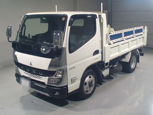 MITSUBISHI CANTER — фото