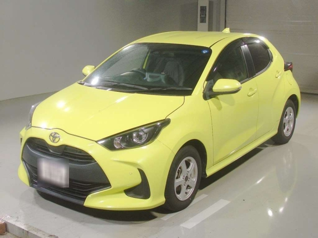 TOYOTA YARIS — фото