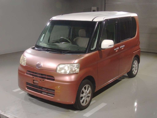 DAIHATSU TANTO — фото