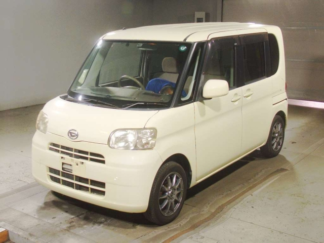 DAIHATSU TANTO — фото