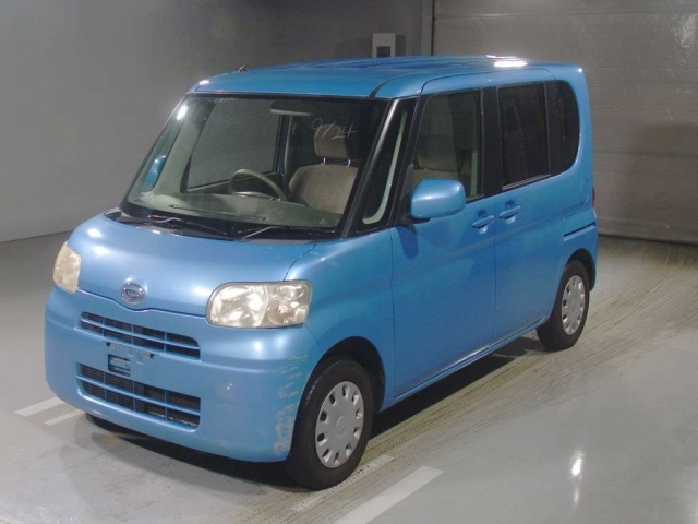 DAIHATSU TANTO — фото
