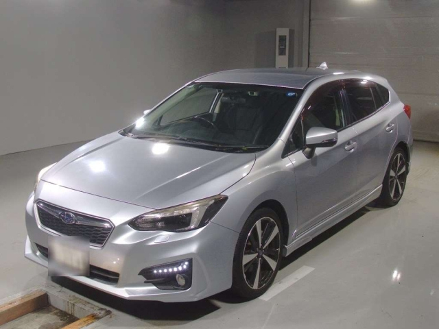 SUBARU IMPREZA — фото