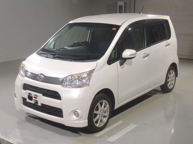 DAIHATSU MOVE — фото