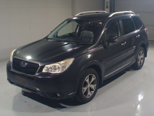 SUBARU FORESTER — фото