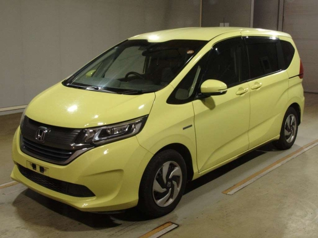 HONDA FREED — фото