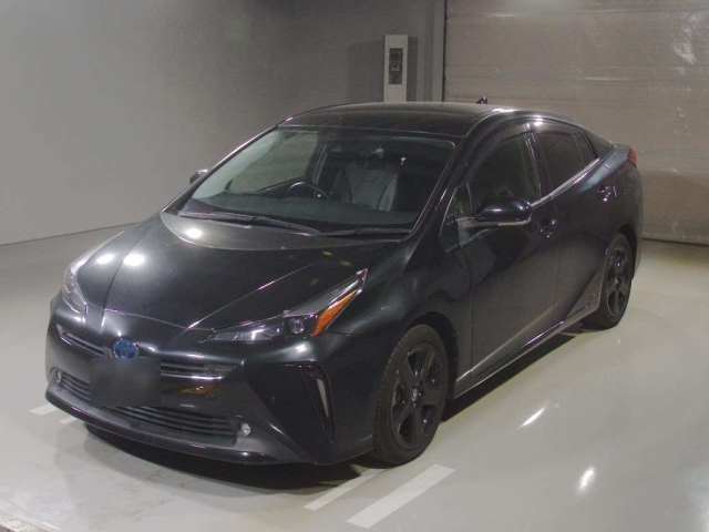 TOYOTA PRIUS — фото