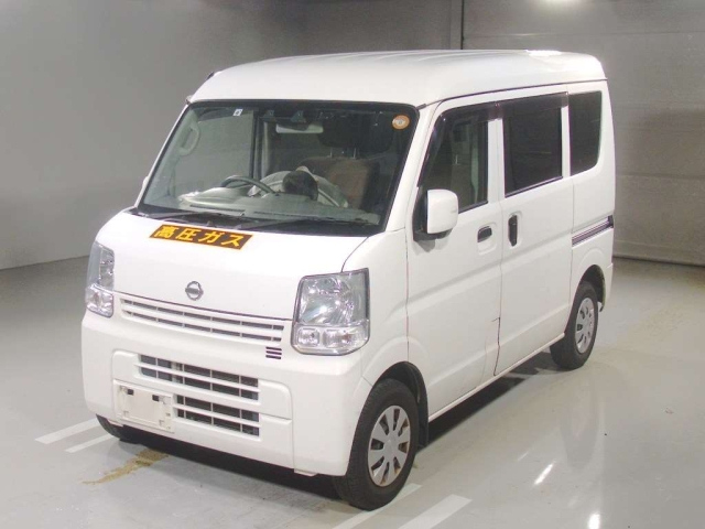 NISSAN CLIPPER — фото