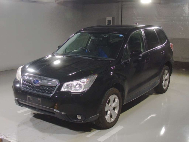 SUBARU FORESTER — фото