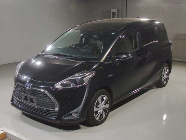 TOYOTA SIENTA — фото