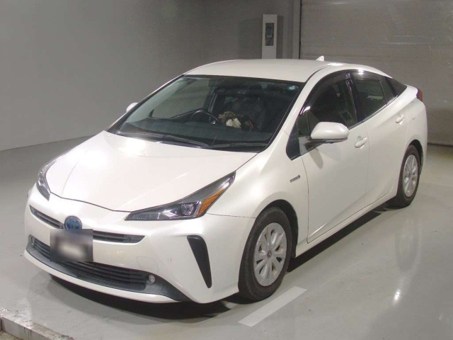 TOYOTA PRIUS — фото