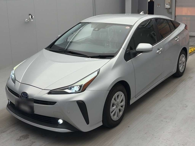 TOYOTA PRIUS — фото
