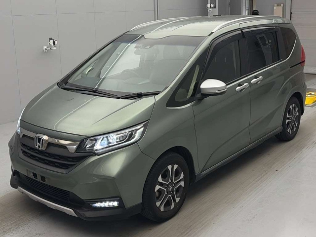 HONDA FREED — фото
