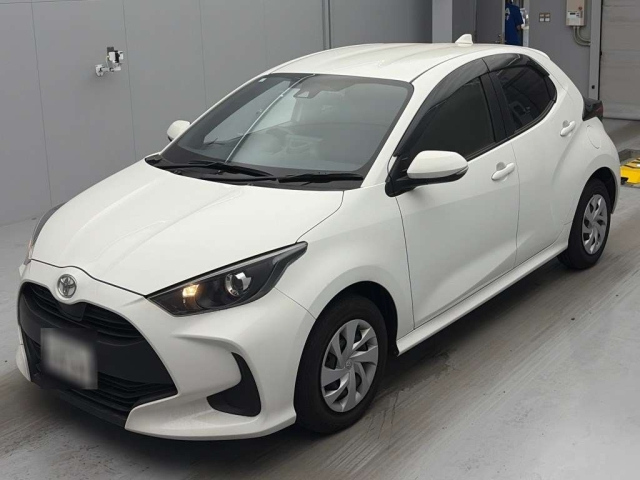 TOYOTA YARIS — фото