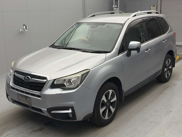 SUBARU FORESTER — фото
