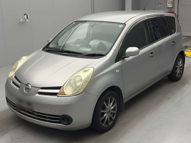 NISSAN NOTE — фото