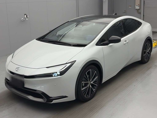 TOYOTA PRIUS — фото