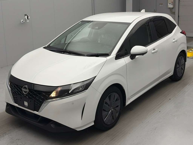 NISSAN NOTE — фото