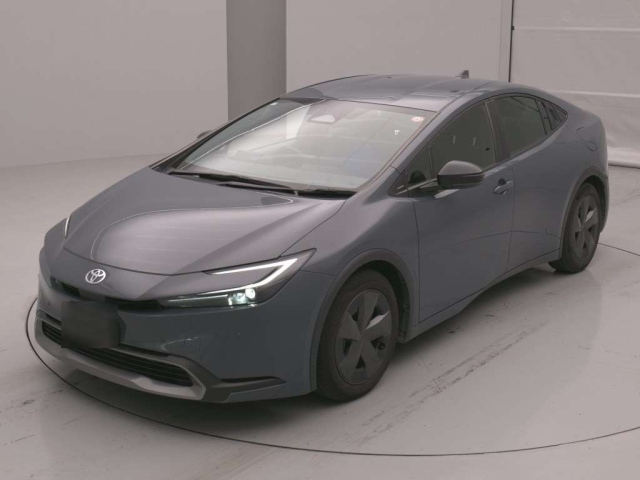 TOYOTA PRIUS — фото
