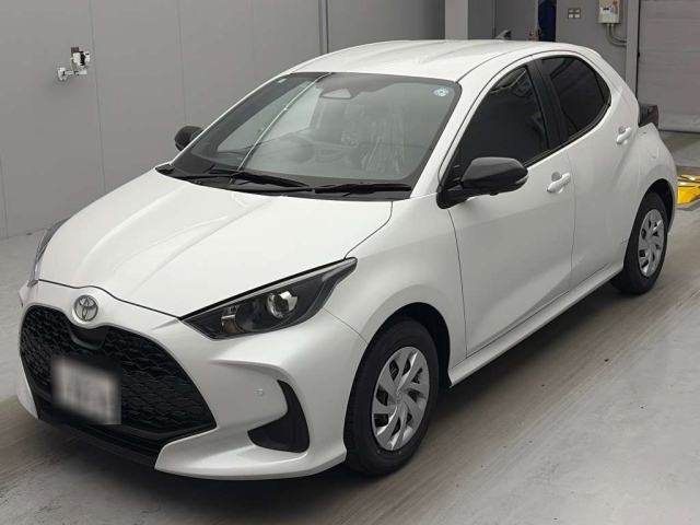 TOYOTA YARIS — фото