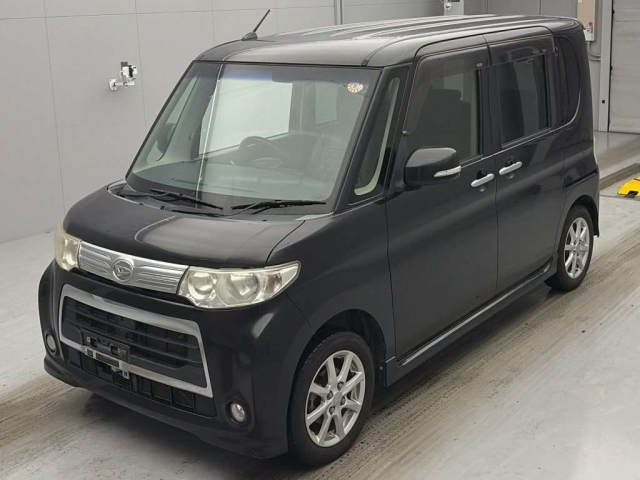 DAIHATSU TANTO — фото