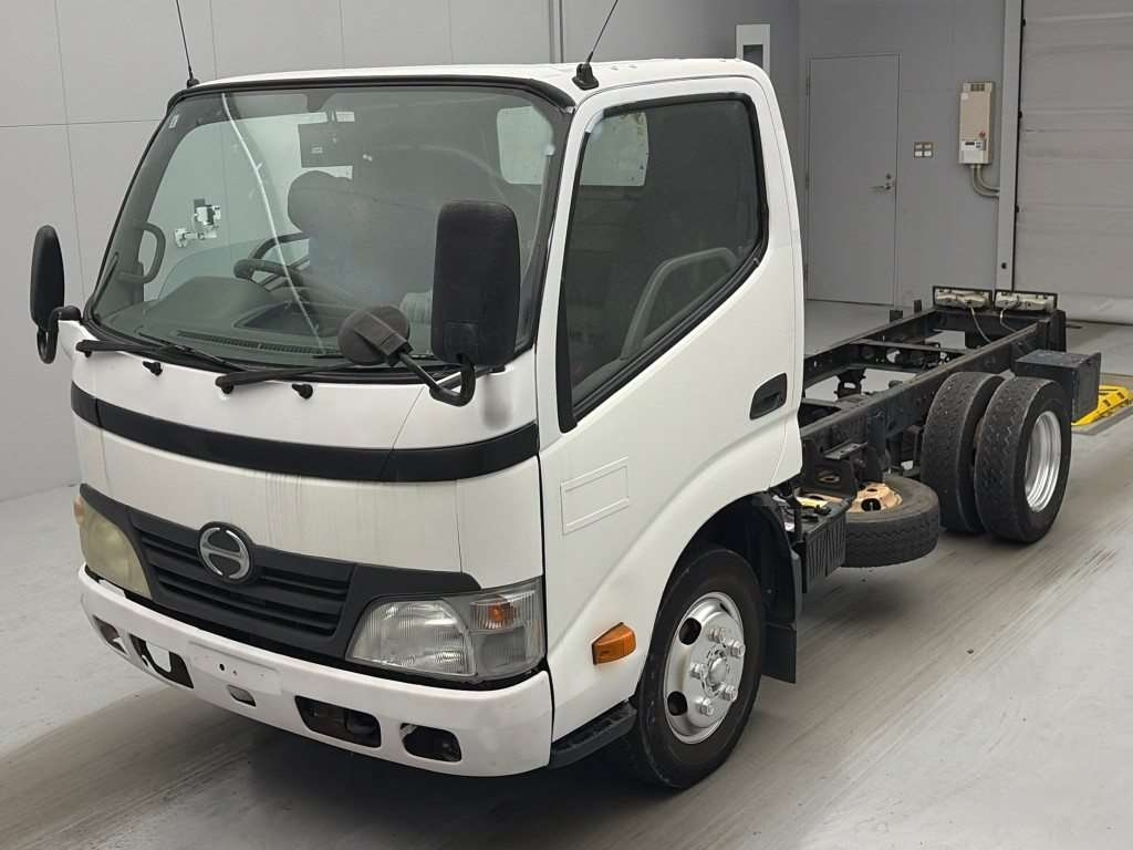 HINO DUTRO — фото