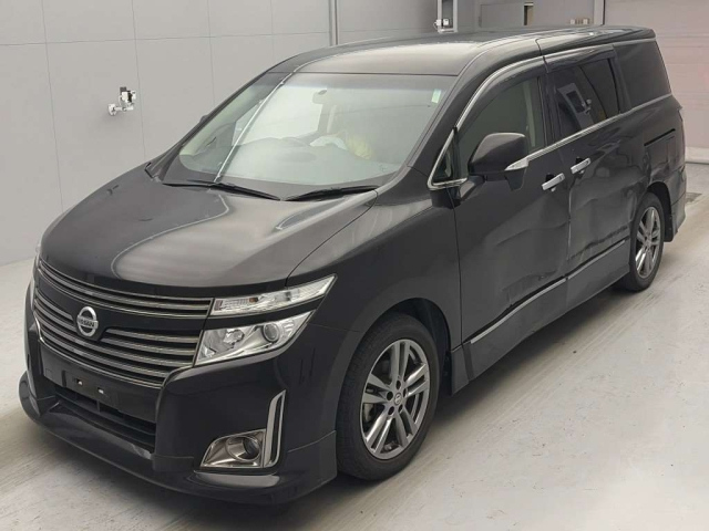 NISSAN ELGRAND — фото