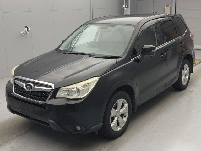 SUBARU FORESTER — фото