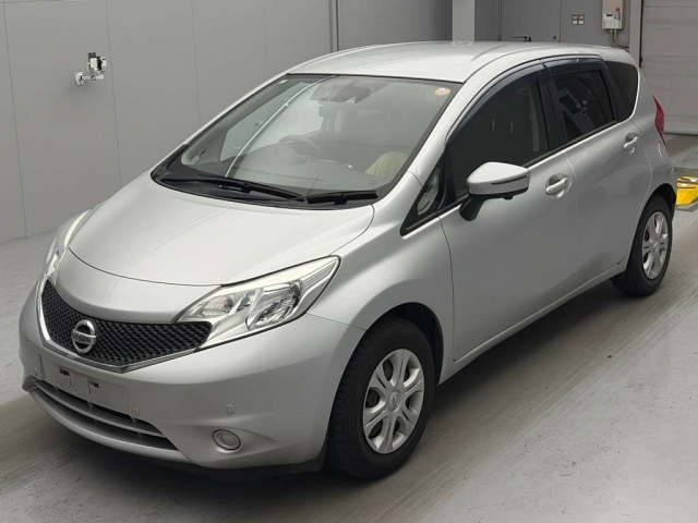 NISSAN NOTE — фото