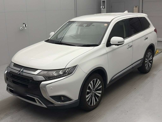 MITSUBISHI OUTLANDER — фото