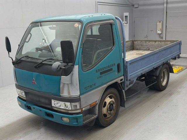 MITSUBISHI CANTER — фото