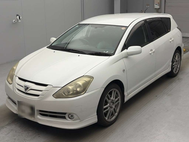 TOYOTA CALDINA — фото