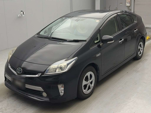TOYOTA PRIUS — фото