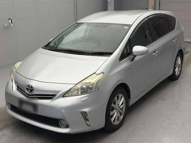 TOYOTA PRIUS — фото