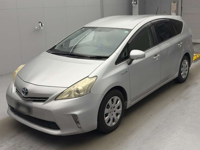 TOYOTA PRIUS — фото