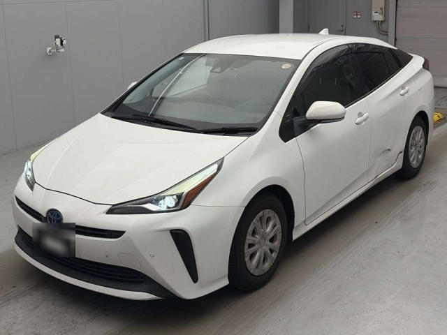TOYOTA PRIUS — фото