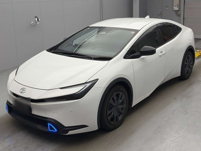TOYOTA PRIUS — фото