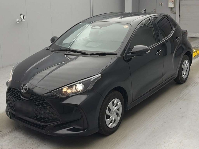 TOYOTA YARIS — фото
