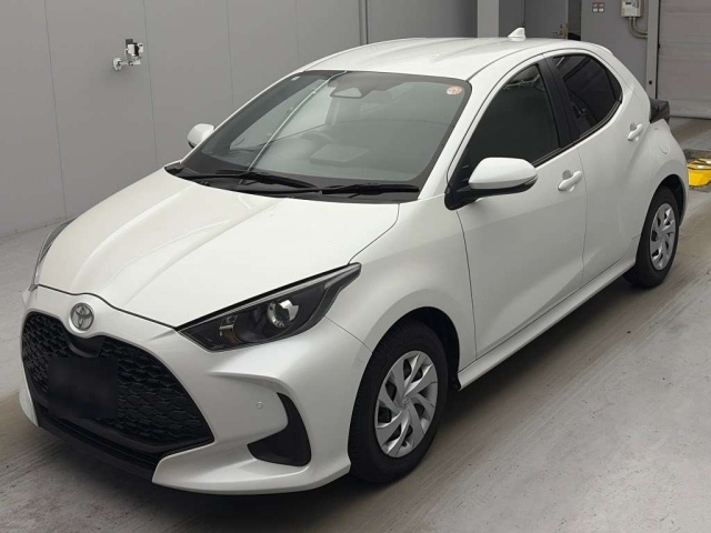 TOYOTA YARIS — фото