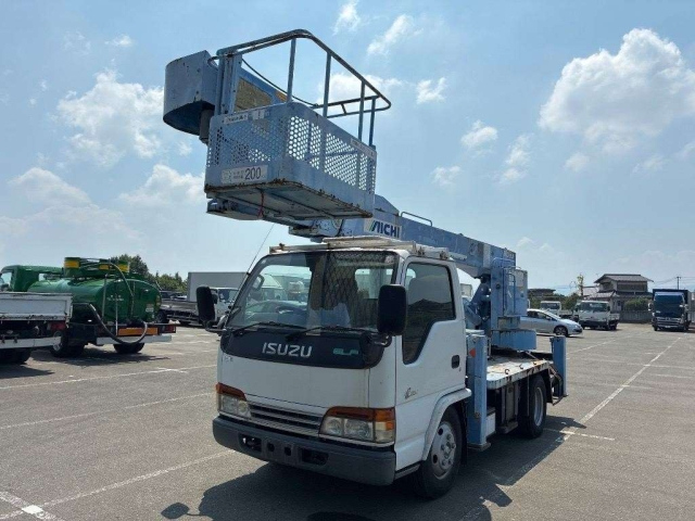 ISUZU ELF — фото