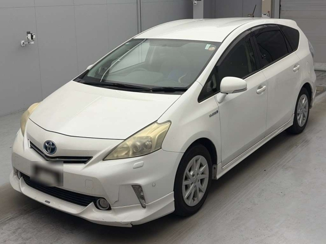 TOYOTA PRIUS — фото