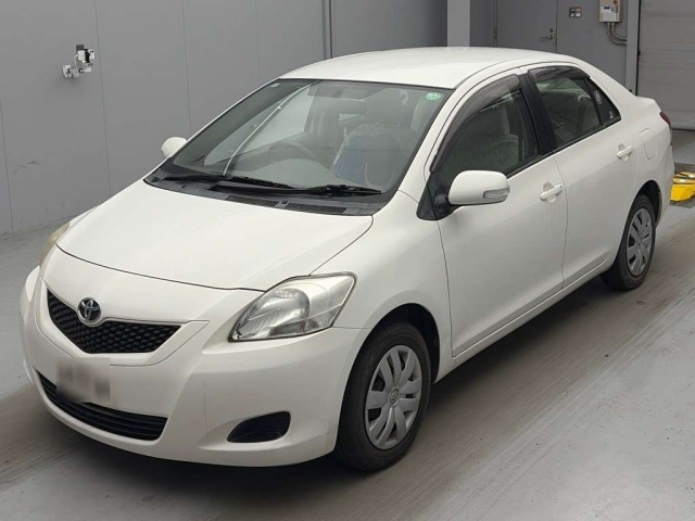 TOYOTA BELTA — фото