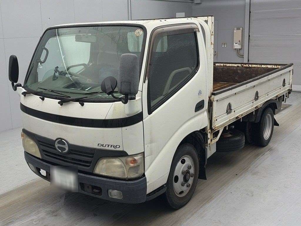 HINO DUTRO — фото