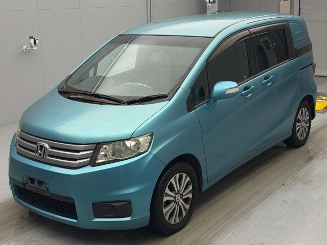 HONDA FREED SPIKE