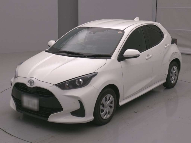 TOYOTA YARIS — фото